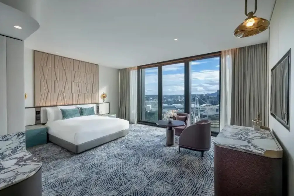 Current hotel tower